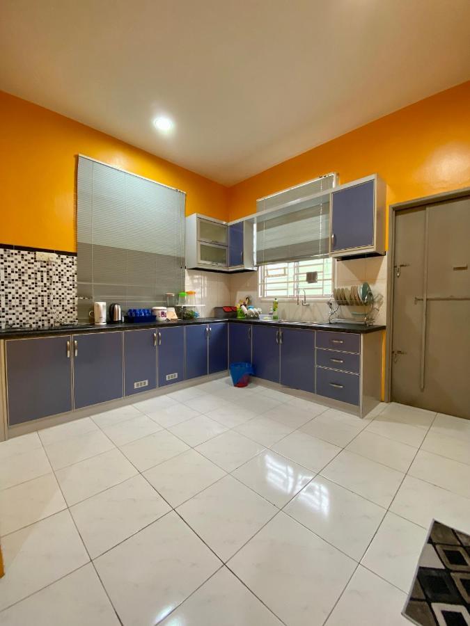 Desyafiq Homestay Kuala Kedah Exterior photo